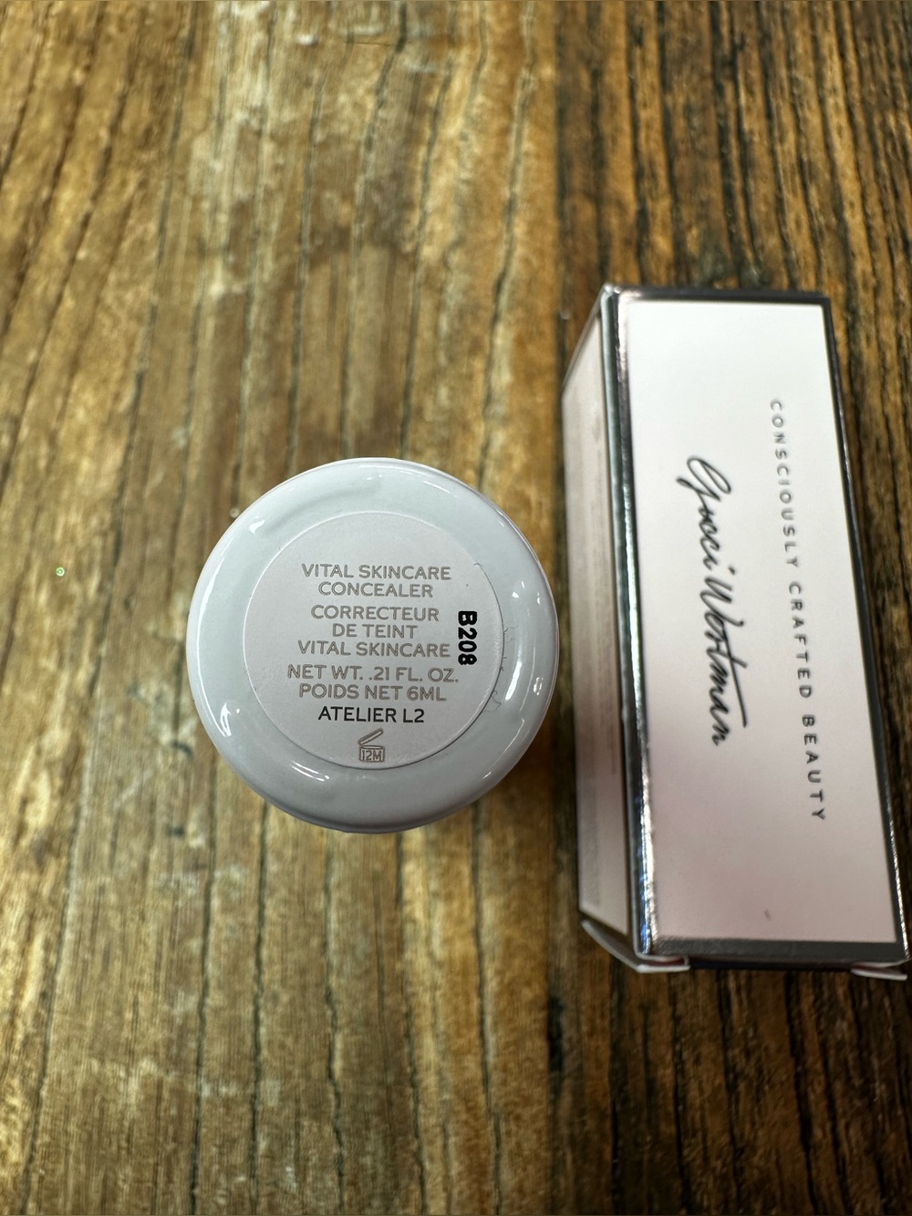 Westman Atelier White Concealer L2 - Picture 3 of 4
